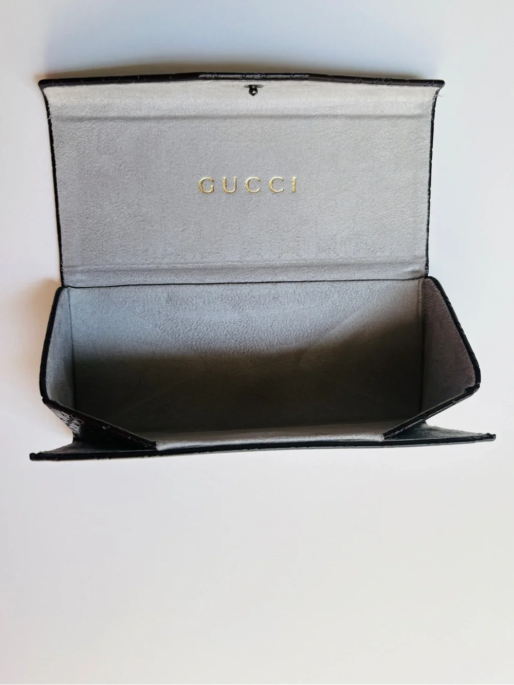 Gucci Men's Black Exterior Sunglass Case with Light Gray Suede Interior